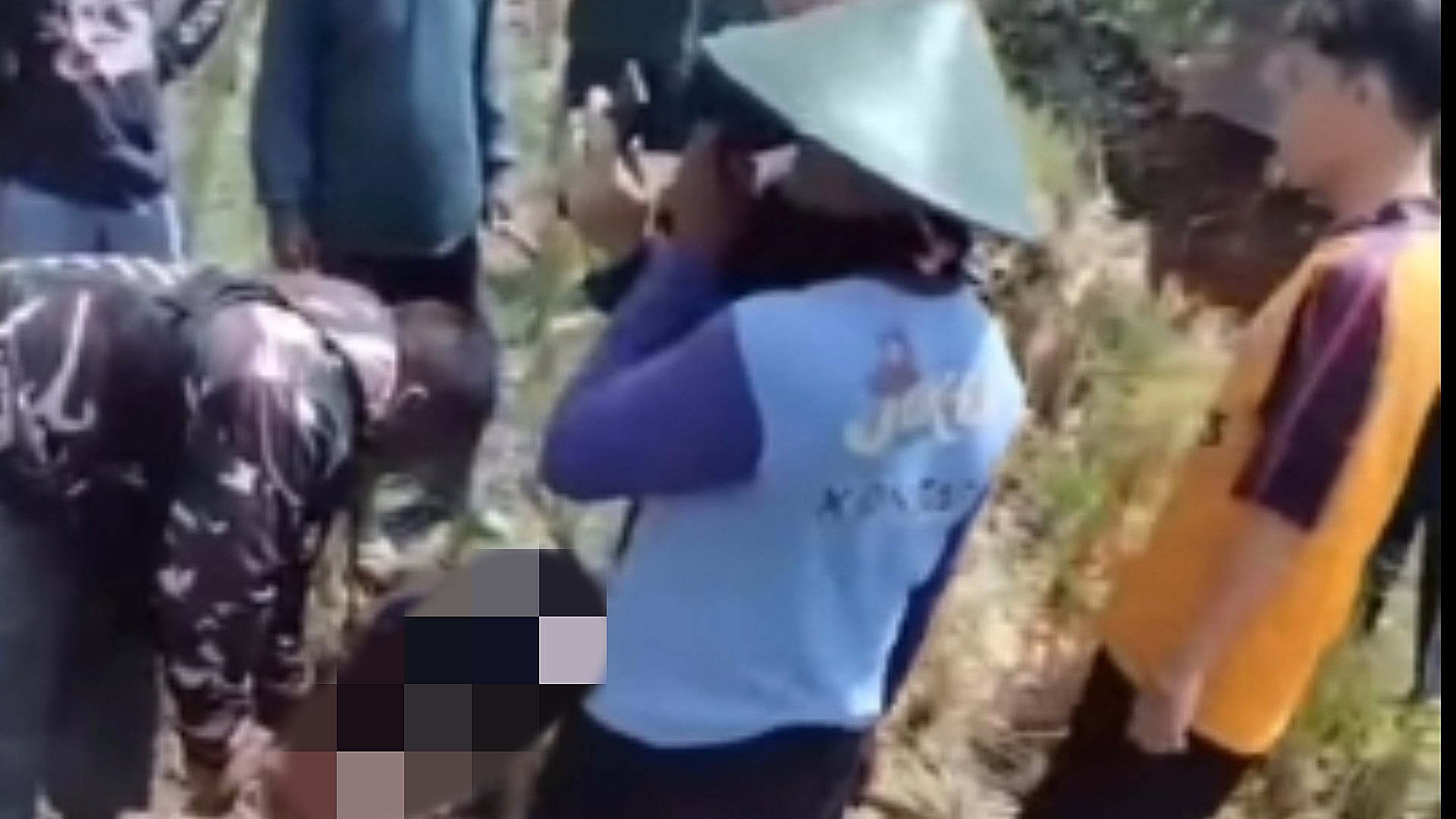 Pria terduga pelaku maling motor yang sempat menjadi bulan-bulanan massa di kawasan persawahan Desa Sukoanyar, Kecamatan Pakis, Kabupaten Malang, akhirnya menghembuskan napas terakhir.