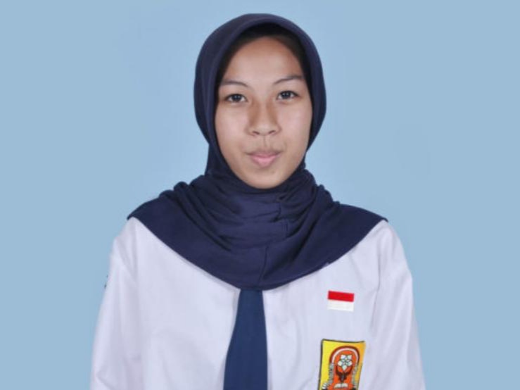 Kabar hilangnya seorang remaja perempuan di Kota Batu mengundang keprihatinan warga. Divia Andini (15), siswi kelas 9 SMP asal Jalan Hasanudin, Kelurahan Junrejo, tak kunjung pulang sejak berpamitan kepada ibunya untuk pergi ke rumah temannya, pada Rabu siang (14/5/2025).