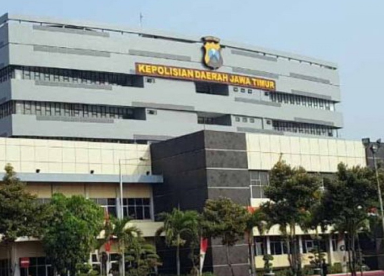 Kepolisian Daerah Jawa Timur (Polda Jatim) menggulirkan mutasi jabatan terhadap 375 personel.