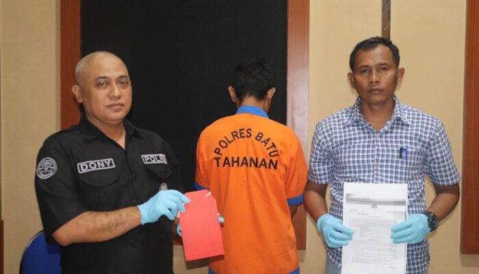 Tabrak Mobil, HP Dirampas! Respon Kilat Polres Batu Berujung Penangkapan Pelaku di Pujon