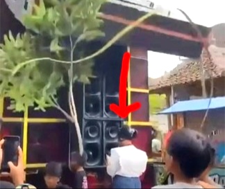 Sebuah Insiden memilukan terjadi di Jambesari Darus Sholah, Kabupaten Bondowoso saat acara Imtihan pada Minggu (18/5).