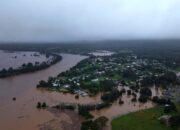Banjir Bandang Terjang Kota di Pedalaman Australia, Warga Terpaksa Mengungsi ke Atap Rumah