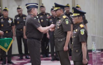 Jaksa Agung Lantik SesJAM-Bin dan Kajati Jawa Tengah: “Jangan Sekali-kali Menyalahgunakan Kewenangan”