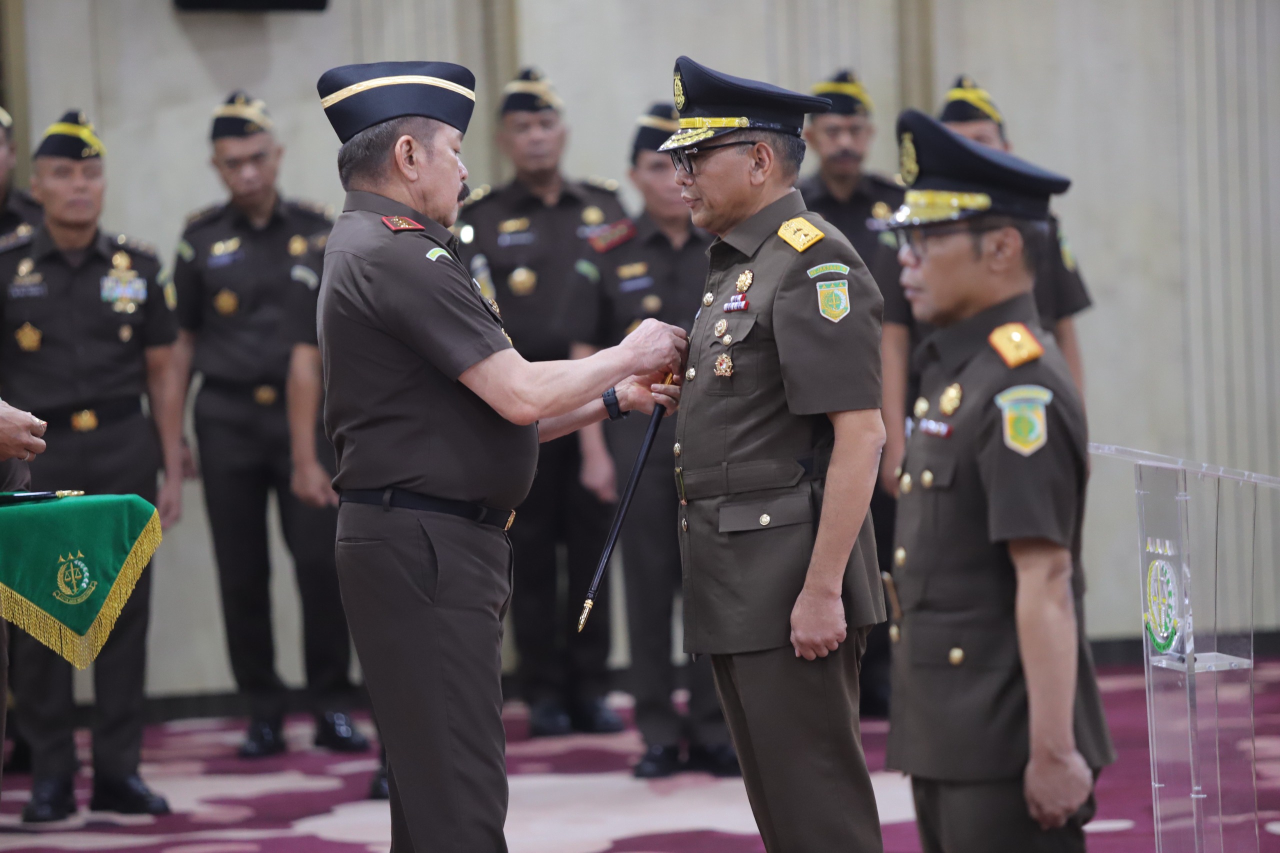 Jaksa Agung Lantik SesJAM-Bin dan Kajati Jawa Tengah: “Jangan Sekali-kali Menyalahgunakan Kewenangan”