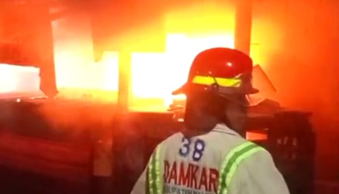 Empat Kios di Pasar Singosari Dilalap si Jago Merah