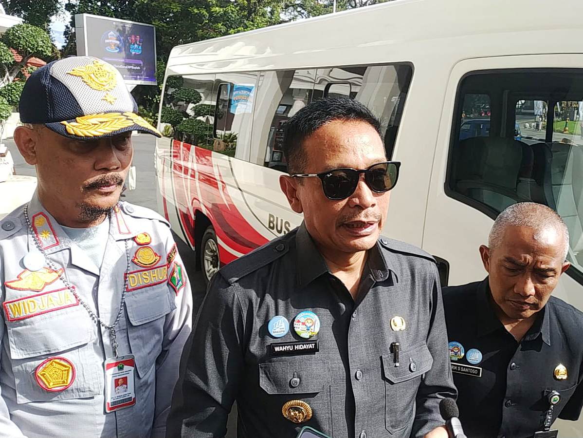 Kota Malang meraih penghargaan dari Kementerian Perhubungan RI atas keberhasilannya dalam penyelenggaraan transportasi perkotaan. Diraihnya penghargaan ini, tak lepas dari kerja kolaboratif dan inovasi dari sejumlah leading sektor yang ada di Pemkot Malang.