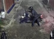 Aksi pencurian sepeda motor kembali terjadi di wilayah Kota Malang. Kali ini menimpa seorang warga Kabupaten Malang yang tengah bertamu di sebuah rumah kos. Peristiwa terjadi pada Kamis malam (29/5/2025) sekitar pukul 19.00 WIB, di Jalan Pekalongan No. 6H, Kota Malang.