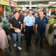 Sebagai bentuk dukungan terhadap ekonomi kerakyatan, Malang Tahes Club menggelar agenda kegiatan kolaboratif, bertajuk Pasar Rakyat dan UMKM, di Pasar Oro-Oro Dowo, Kota Malang, Jumat (30/5/2025).