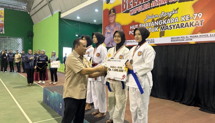 Dua Atlet Bela Diri Putri Polres Malang Sumbang Perunggu di Kejuaraan Beladiri Polri Kapolda Jatim Cup 2025