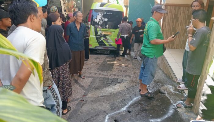 Mobil Pengangkut Cabai Tabrak Warga hingga Tewas di Perkampungan Sidosadar Kota Lama Malang