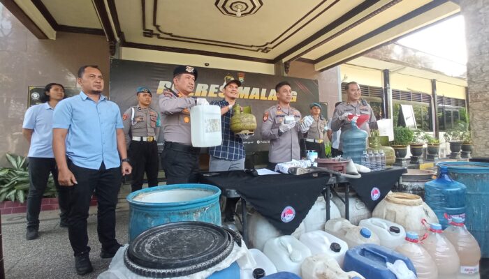 Polres Malang Bongkar Produksi Miras Tradisional Ilegal di Kecamatan Bantur