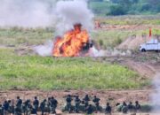 TNI AU Unjuk Kekuatan di Langit Kalimantan Selatan, Komandan Lanud Abd Saleh Saksikan Langsung Latihan Tempur Sikatan Daya 2025