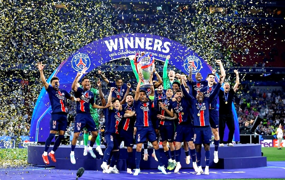 Paris Saint-Germain (PSG) meraih gelar Piala Eropa pertama mereka setelah menaklukkan Inter Milan dengan skor 5-0 di final, pada Minggu dini hari (01/06). Kemenangan ini menjadi perolehan terbesar yang pernah dicatatkan di final kompetisi klub utama di Eropa.