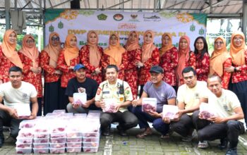 Enam Ekor Sapi Kurban Disalurkan oleh DWP Kemenag di Momen Iduladha 1446 H