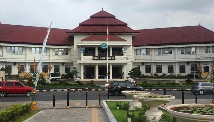 Nostalgia Balai Kota Malang, Misteri Jam Raksasa dan Warisan Sejarah yang Terabaikan