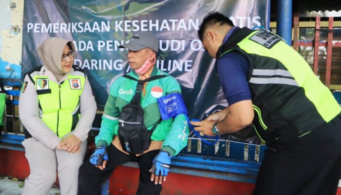 Polres Malang Gelar Cek Kesehatan Gratis untuk Driver Ojol di Kepanjen