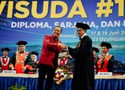 Universitas Muhammadiyah Malang (UMM) merupakan salah satu perguruan tinggi terkemuka di Indonesia yang memiliki keberagaman mahasiswa dari berbagai daerah, termasuk dari Nusa Tenggara Barat (NTB). Ribuan mahasiswa asal NTB aktif berkontribusi di berbagai bidang studi dan kegiatan, menunjukkan semangat inovatif dan dedikasi untuk membangun daerahnya.