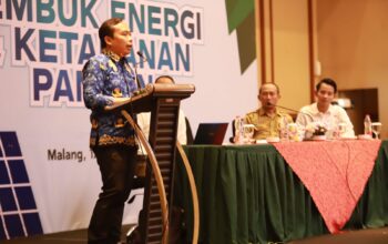 Wakil Wali Kota Malang, Ali Muthohirin, mengajak para aktivis muda, khususnya kalangan mahasiswa, untuk mengambil peran lebih nyata