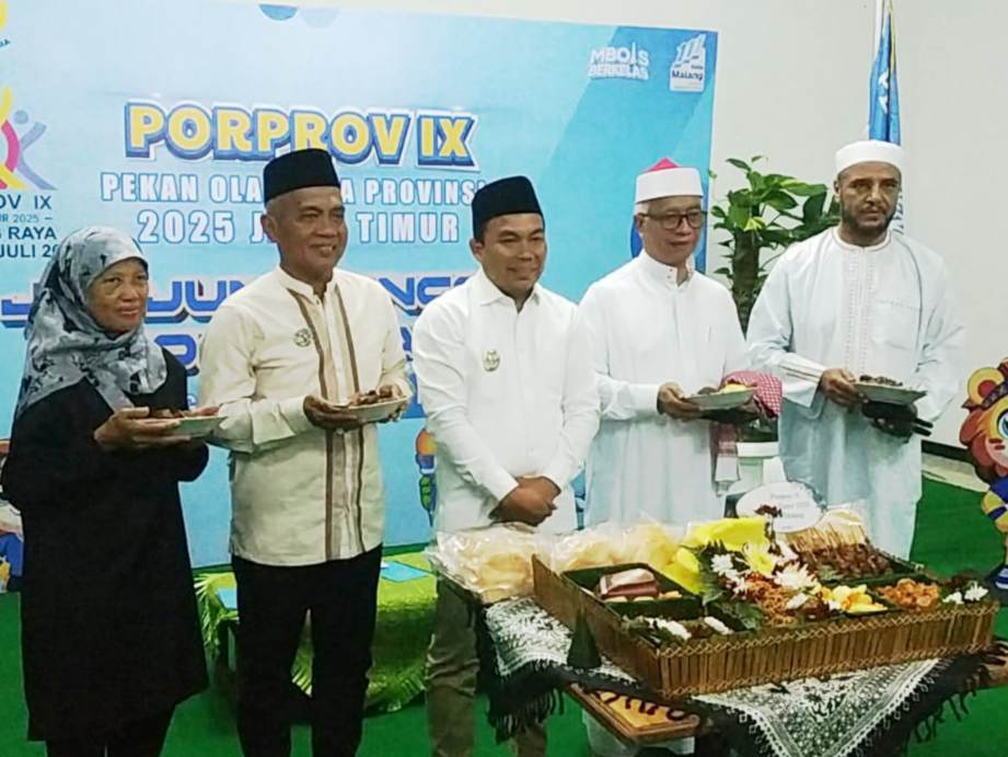 Delapan hari jelang pembukaan resmi Pekan Olahraga Provinsi (Porprov) IX Jawa Timur 2025, Kota Malang tak hanya berpacu menyiapkan sarana dan logistik pertandingan. Pemerintah Kota Malang juga menggelar doa bersama untuk keselamatan para atlet, kelancaran ajang Porprov dan keberkahan bagi masyarakat.