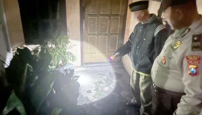 Tangis Bayi Pecah di Subuh Hening Bululawang: Warga Temukan Bayi Laki-Laki Baru Lahir di Depan Rumah