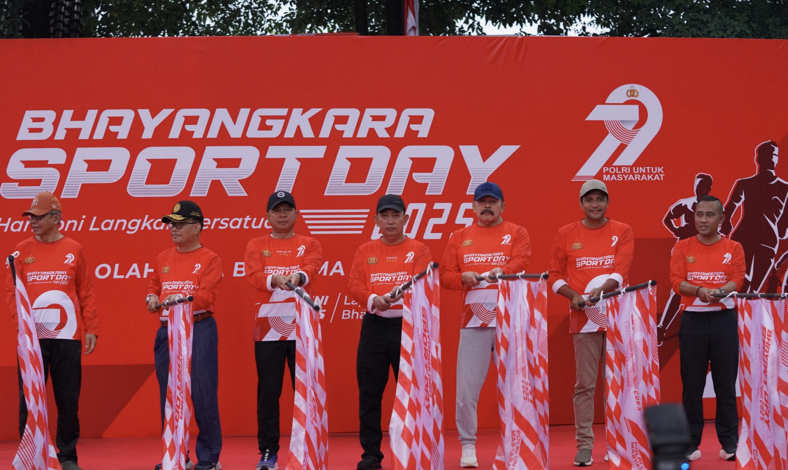 Polri menggelar Bhayangkara Sport Day 2025 dalam rangka menyambut peringatan HUT Bhayangkara ke- 79 di di Lapangan Bhayangkara Jalan Palatehan, Melawa, Kota Jakarta Selatan, Minggu (22/6).