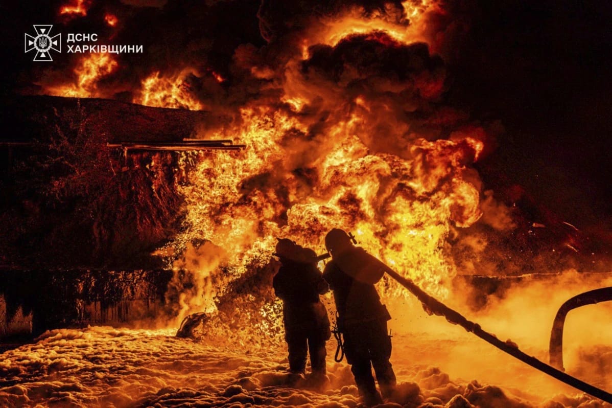 Kiev melancarkan serangan ke salah satu pangkalan udara militer Rusia pada Sabtu (5/7), di tengah intensitas serangan udara Moskow yang terus meningkat terhadap wilayah Ukraina.