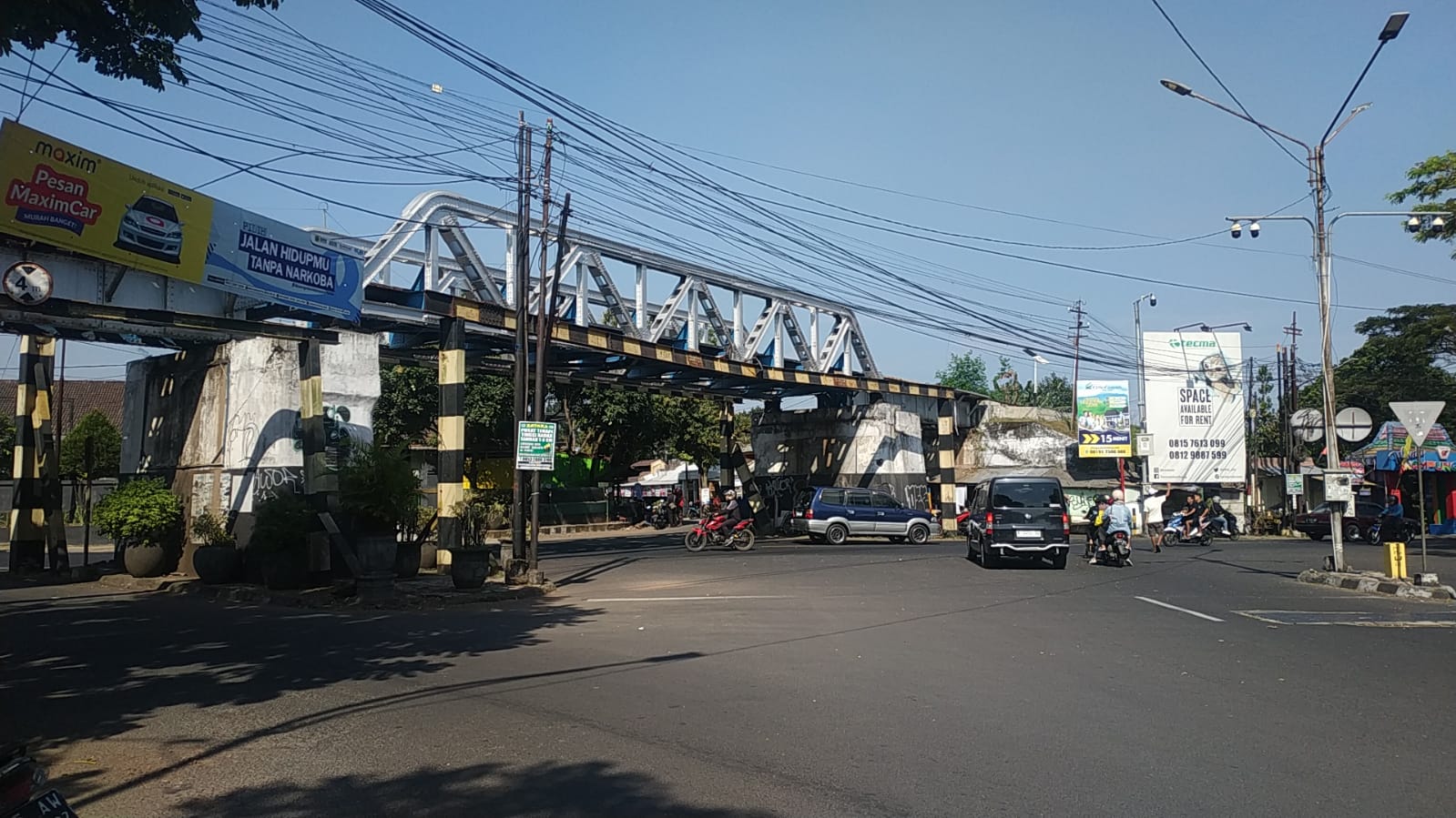 Kereta Masih Lewat, Sejarah Masih Hidup: Potret Jembatan Buk Gluduk Kota Malang