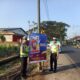 Ciptakan Rama Aman, Satlantas Polres Malang Pasang Rambu dan Peringatan di Jalur Rawan Kecelakaan