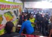 Pencuri Motor di Singosari Malang Dihajar Warga saat Makan di Warung Lalapan Viral