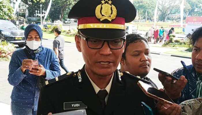 Polisi Buru Otak Pengeroyokan terhadap Perwira TNI AL di Terminal Arjosari