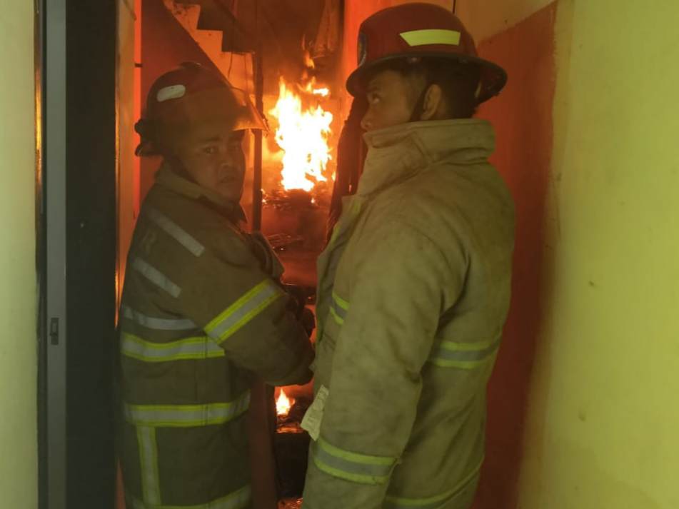 Korsleting Listrik Picu Kebakaran Rumah Dua Lantai di Gadang Kota Malang