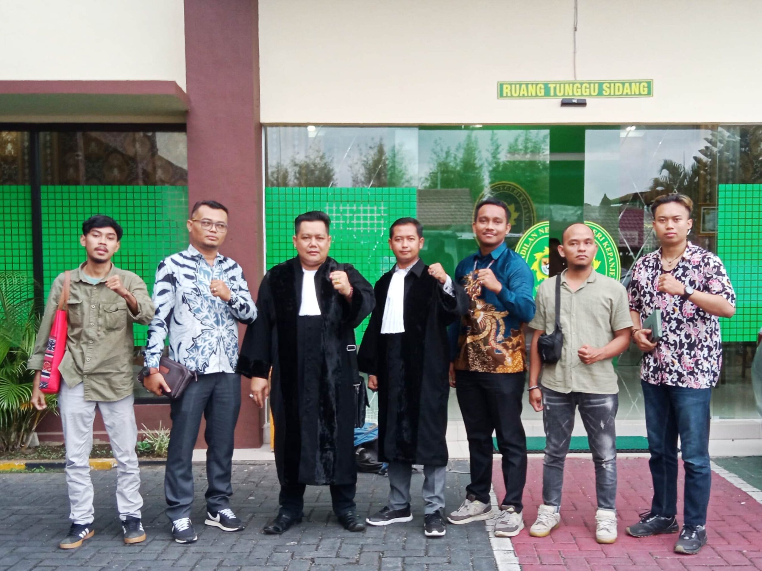 Sidang Kasus Warung Kopi Cetol Ditunda, Kuasa Hukum: Mereka Bekerja Sukarela, Bukan Dieksploitasi