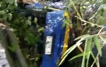 Pikup Bermuatan Kulkas Terjun ke Jurang di Terusan Sulfat, Sopir dan Kernet Terluka