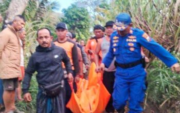 Dua Remaja Terseret Ombak di Pantai Watu Lepek, Satu Tewas Satu dalam Pencarian