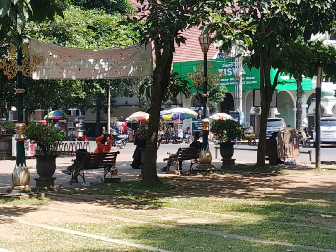 Penataan Kota Malang Terus Dikebut: PKL Ditata, Alun-Alun Dikawal, CSR Diatur Ulang