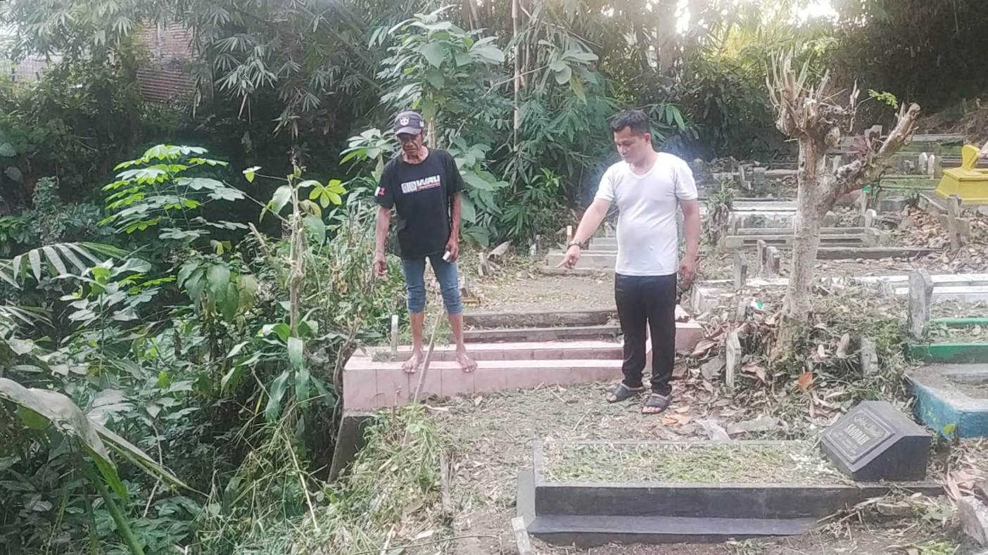 Empat Makam di Bunulrejo Tergerus Sungai, Warga Desak Pemkot Malang Turun Tangan