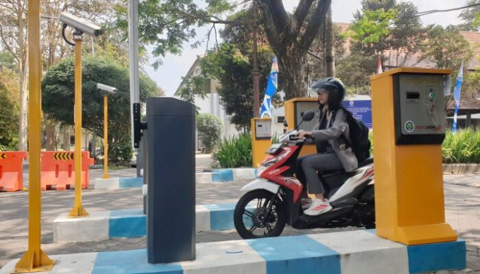 Demi Keamanan, Universitas Negeri Malang Pasang Sistem Parkir Senilai 1,5 Miliar