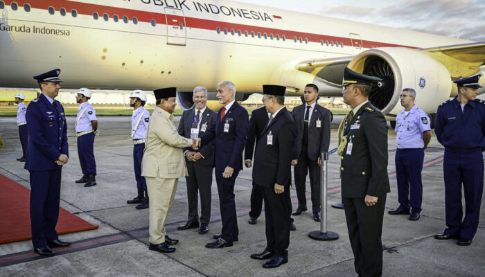 Disambut Upacara Militer, Presiden Prabowo Tiba di Rio de Janeiro untuk Hadiri KTT BRICS