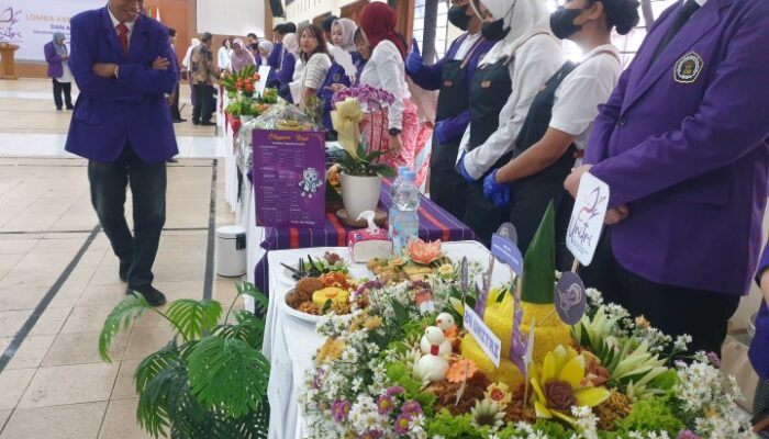 Dies Natalis Unitri ke 24 Diwarnai dengan Lomba Tumpeng dan Gelontoran Beasiswa