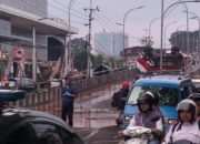 Truk Tangki Minyak Terguling di Flyover Kotalama Malang, Lalu Lintas Sempat Lumpuh