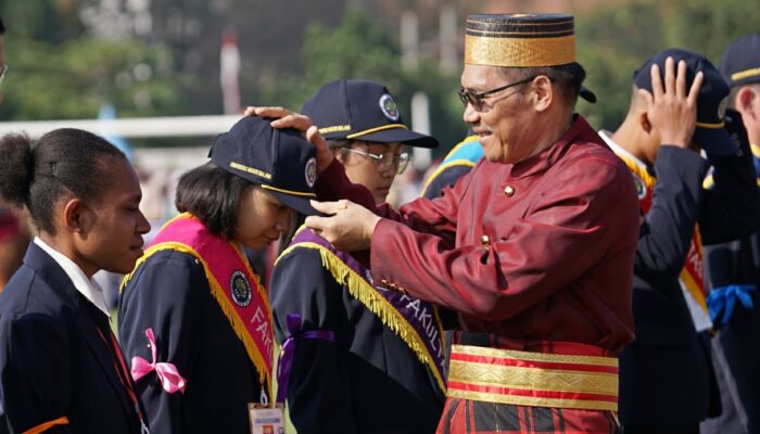 UM Rayakan HUT ke-80 Kemerdekaan RI dengan Upacara Pagi yang Dihadiri Ribuan Mahasiswa Baru