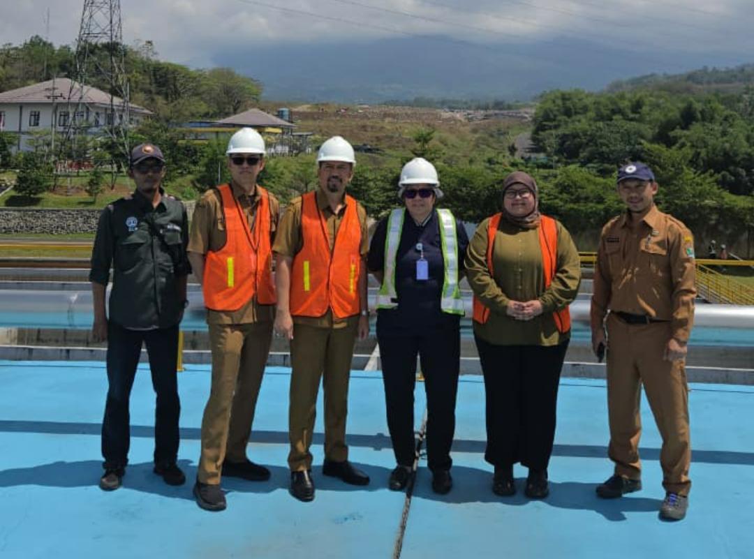 Rencana pembangunan PSEL (Pengolahan Sampah menjadi Energi Listrik) di Malang Raya terus dimatangkan. Hasil rapat koordinasi bersama Kementerian Lingkungan Hidup (KLH) menempatkan Kota Malang sebagai pusat pengelolaan PSEL yang nantinya akan menampung dan mengolah sampah dari tiga daerah yaitu Kota Malang, Kabupaten Malang, dan Kota Batu.