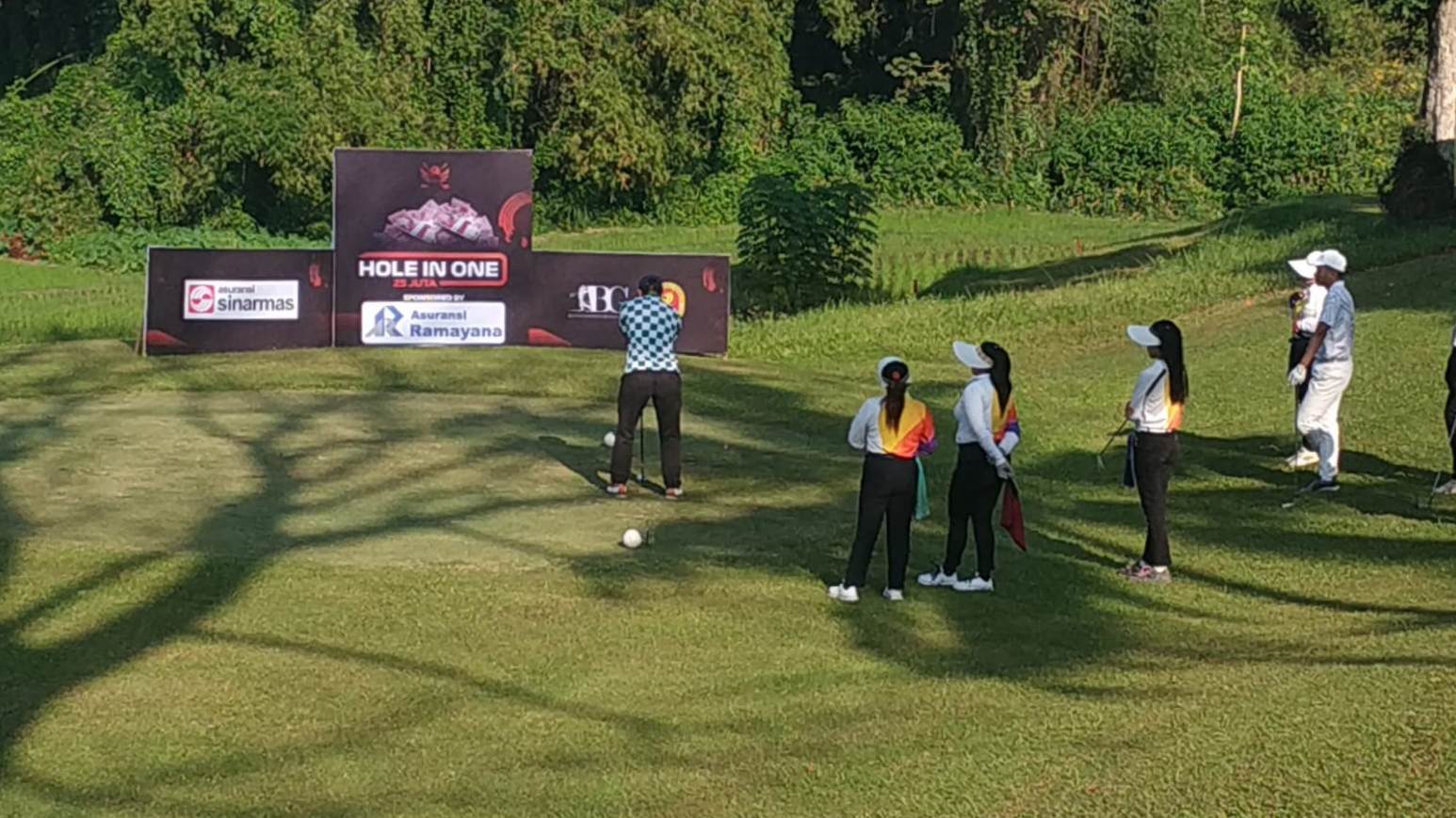 Membongkar Mitos Golf: Olahraga Elit yang Kini Semakin Terjangkau