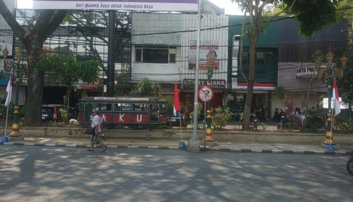 Napak Tilas Toko-Toko Legendaris di Kawasan Kayutangan Malang