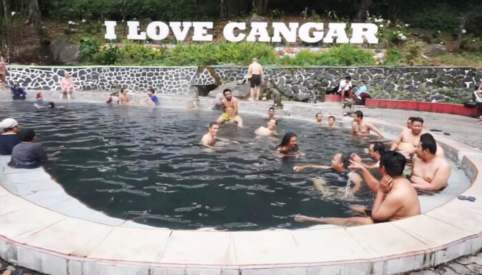200 Ribu Orang Kunjungi Pemandian Air Panas Cangar, Sumbang PAD Hingga Rp. 5 Miliar