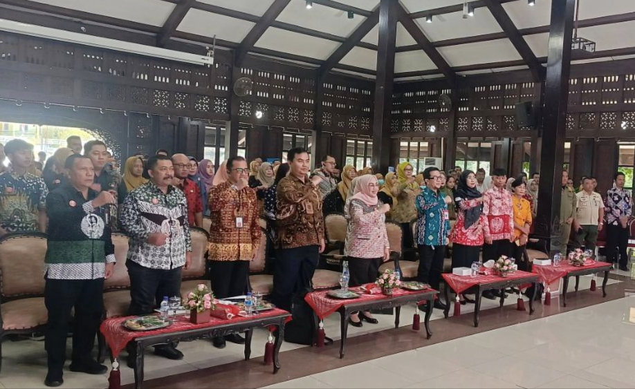 Badan Penelitian dan Pengembangan Daerah (Balitbangda) Kabupaten Malang meluncurkan lima inovasi unggulan sebagai langkah strategis memperkuat ekosistem riset dan inovasi berbasis ilmu pengetahuan dan teknologi di tingkat lokal.