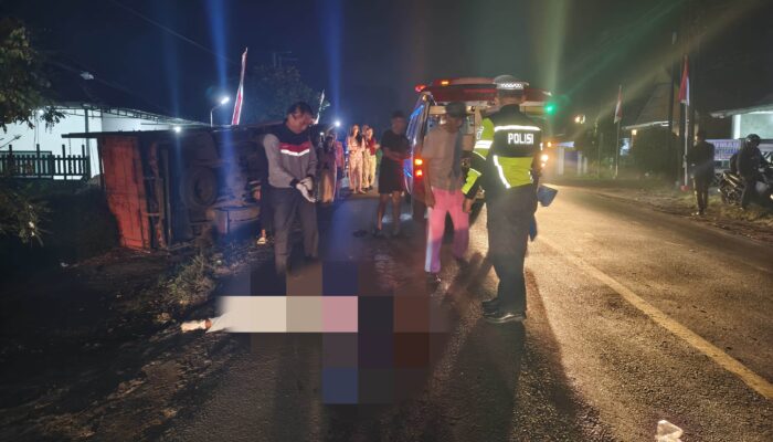 Remaja 17 Tahun Tewas Diserempet Saat Mendahului Truk di Dampit Malang