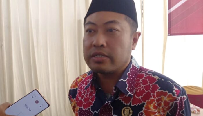Pengaspalan Jalan Tuntas, Reses Anggota DPRD Kabupaten Malang Disambut Antusias Warga