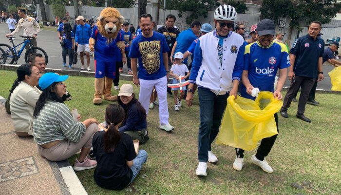 Euforia Arema Menyatu dengan Aksi Nyata: Kota Malang Angkat 2 Ton Sampah di CFD