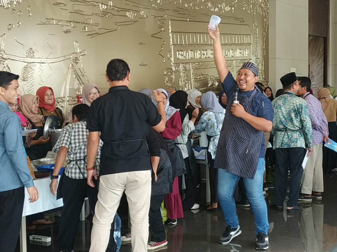Bimtek Olahan Ikan Tuna di Hotel Gran Mercure: Peserta Antusias, Selfie hingga TikTok